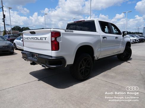 Used 2025 Chevrolet Silverado 1500 LT Trail Boss w/ Convenience Package II AWD/4WD image 5