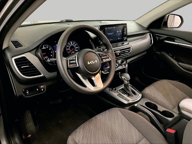 Used 2022 Kia Seltos LX AWD/4WD image 12