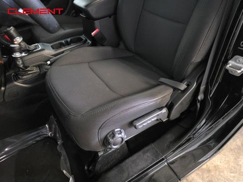 Used 2023 Jeep Wrangler Unlimited Sport AWD/4WD image 22