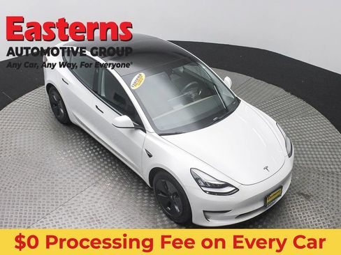 Used 2021 Tesla Model 3 Standard Range Plus RWD image 3