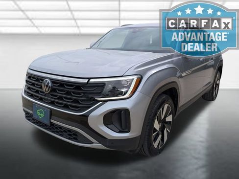 Used 2024 Volkswagen Atlas Cross Sport SE AWD/4WD image 23
