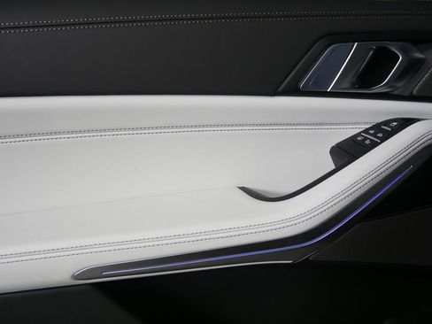 New 2026 BMW X7 xDrive40i w/ M Sport Package image 27