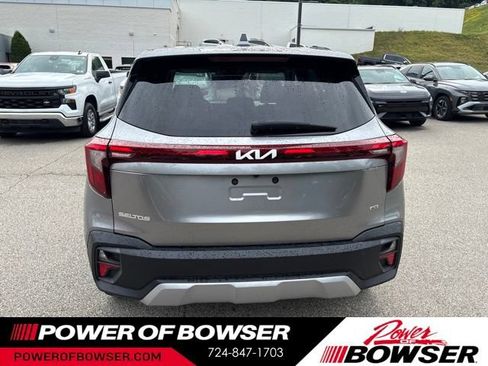 Used 2024 Kia Seltos LX AWD/4WD image 4