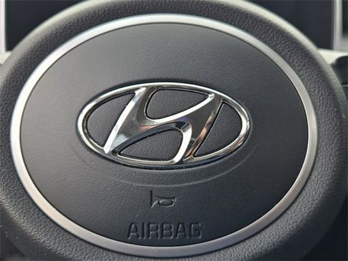 Used 2022 Hyundai Tucson Blue image 30