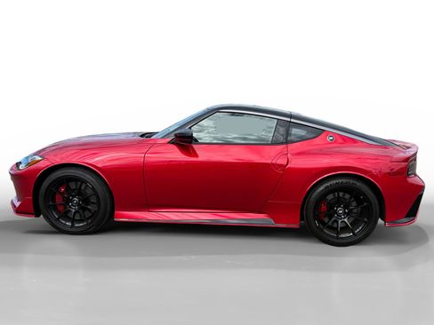 Used 2024 Nissan Z NISMO w/ Floor Mat Package image 2