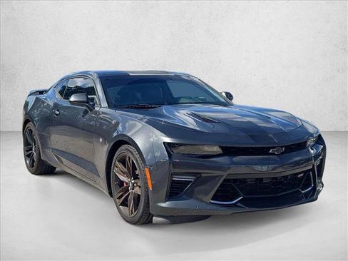 Used 2016 Chevrolet Camaro SS RWD image 3