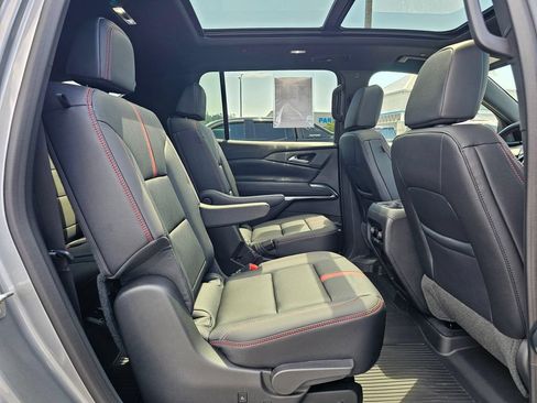 Used 2026 Chevrolet Traverse RS w/ LPO, Floor Liner Package AWD/4WD image 12