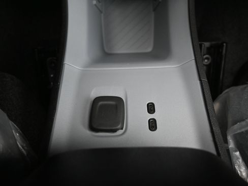New 2027 Chevrolet Bolt RS FWD image 20