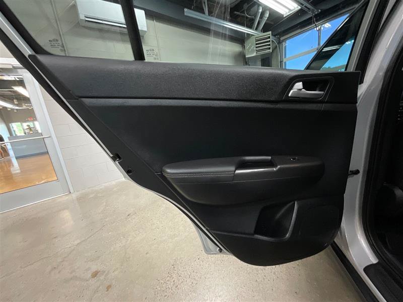 Used 2020 Kia Sportage LX FWD image 17