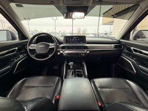 Used 2022 Kia Telluride S image 22