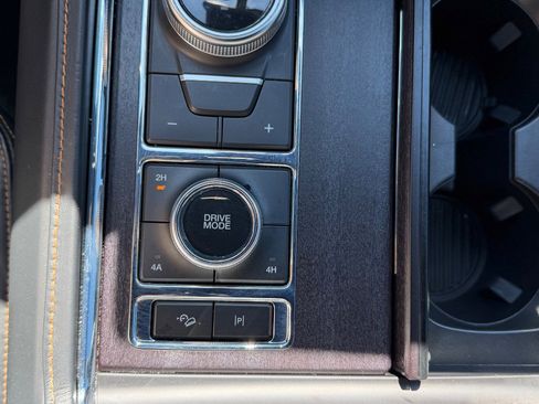 Certified 2022 Ford Expedition Platinum image 54