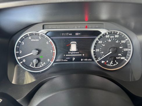 Used 2023 Nissan Rogue SV AWD/4WD image 14