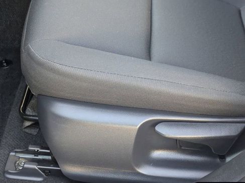 Used 2025 Toyota Corolla LE image 28