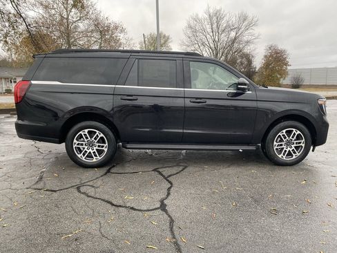 New 2026 Ford Expedition Max Active image 8