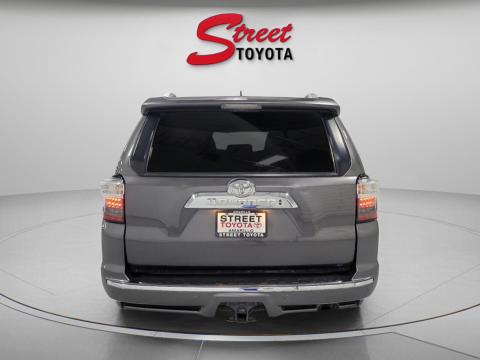 Certified 2019 Toyota 4Runner Limited AWD/4WD image 3