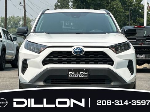 Used 2022 Toyota RAV4 LE AWD/4WD image 9
