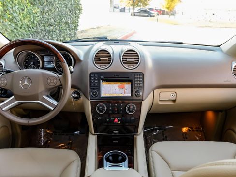 Used 2011 Mercedes-Benz ML 350 BlueTEC 4MATIC image 14