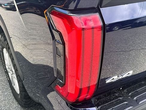 Used 2023 Toyota Tundra SR5 w/ SR5 Premium Package AWD/4WD image 32