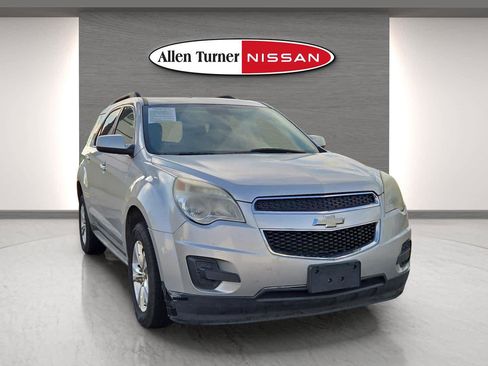 Used 2012 Chevrolet Equinox LT FWD image 2