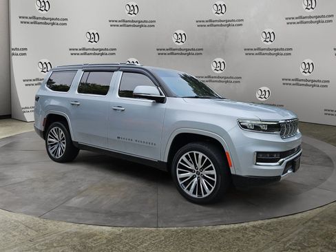 Used 2022 Jeep Grand Wagoneer Series III AWD/4WD image 7
