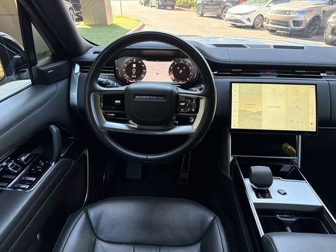 Used 2024 Land Rover Range Rover SE AWD/4WD image 29