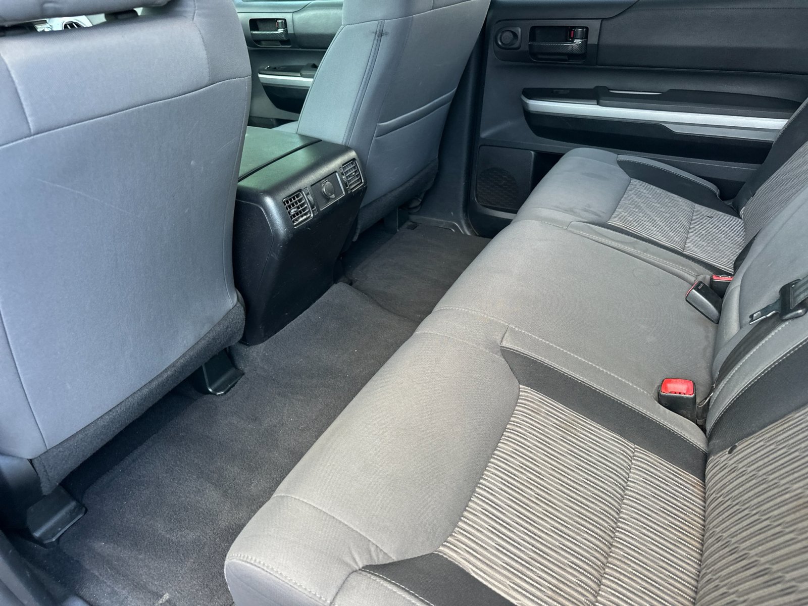 Used 2014 Toyota Tundra SR5 w/ SR5 Upgrade Package RWD image 11