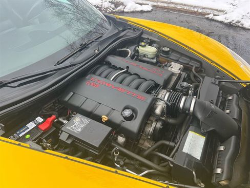Used 2006 Chevrolet Corvette Coupe w/ Preferred Equipment Group image 23