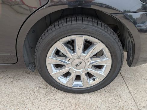 Used 2011 Lincoln MKZ FWD image 5