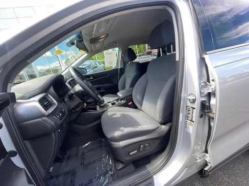 Used 2020 Kia Sorento LX w/ LX I4 Convenience Package AWD/4WD image 15
