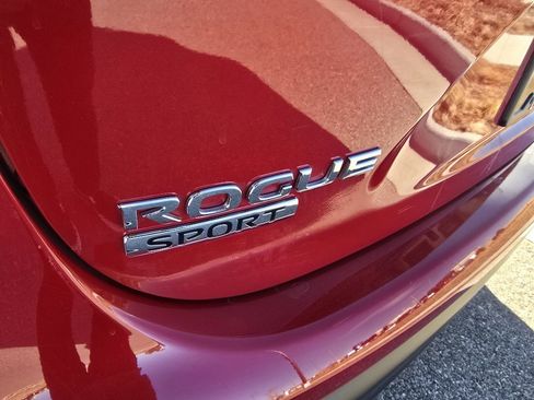 Used 2017 Nissan Rogue Sport S w/ S Appearance Package image 10