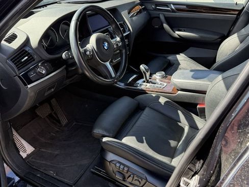 Used 2017 BMW X3 xDrive28i image 3