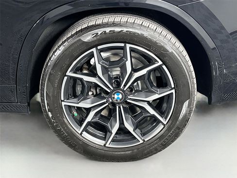 Used 2024 BMW X3 xDrive30i w/ Premium Package image 32