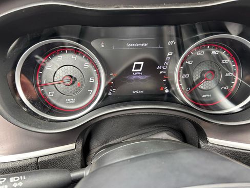 Used 2022 Dodge Charger SXT AWD/4WD image 5