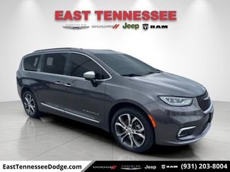 Used 2023 Chrysler Pacifica Pinnacle AWD/4WD video 1