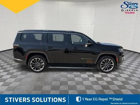 Used 2022 Jeep Wagoneer Series III w/ Premium Group I AWD/4WD image 5