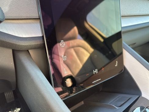 Used 2024 Polestar Polestar 2 image 26