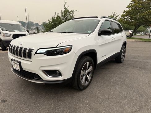 Certified 2022 Jeep Cherokee Limited AWD/4WD image 1