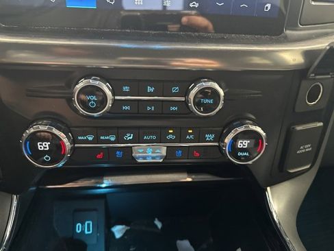 Used 2021 Ford F150 Lariat image 30