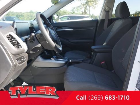 Used 2024 Kia Seltos LX AWD/4WD image 32