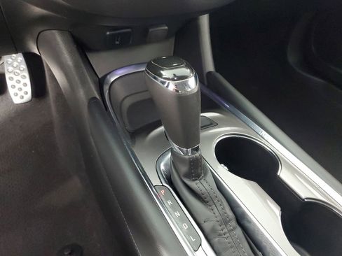 Used 2017 Chevrolet Malibu LT image 17