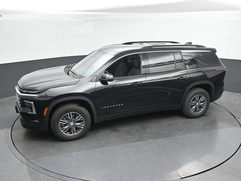 Used 2024 Chevrolet Traverse LT AWD/4WD image 42