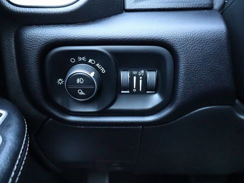 Used 2022 RAM 3500 Laramie w/ Night Edition image 17