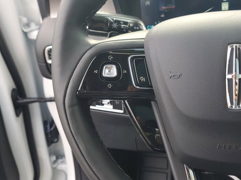 New 2026 Lincoln Corsair Reserve image 17