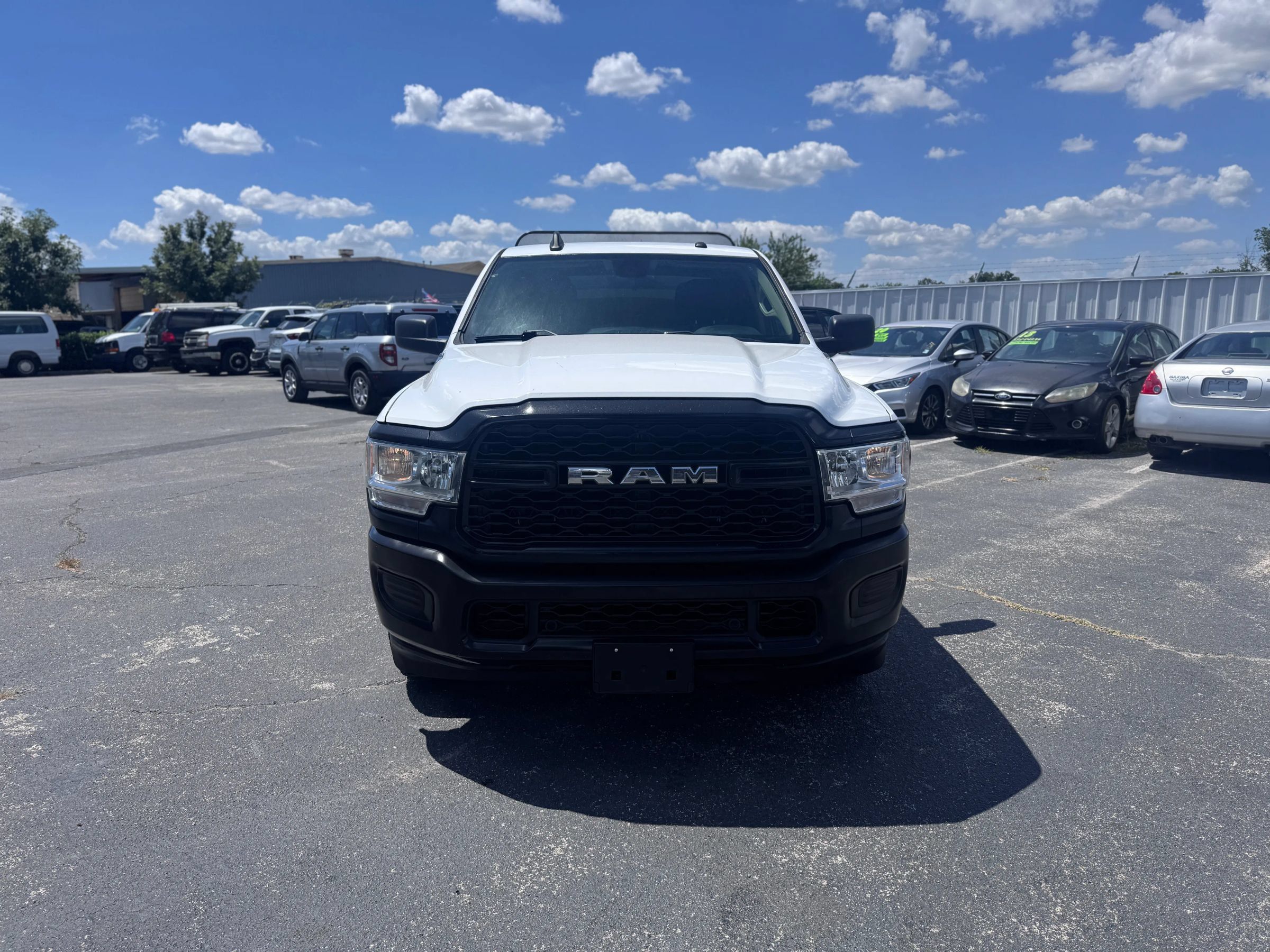 Used 2019 RAM 2500 Tradesman RWD image 2