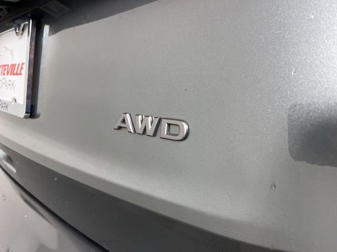 Used 2025 Nissan Rogue SV AWD/4WD image 4