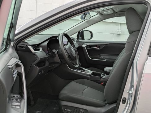 Used 2024 Toyota RAV4 XLE image 3