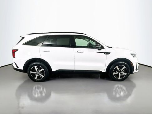 Used 2023 Kia Sorento EX w/ Panoramic Sunroof Package FWD image 4