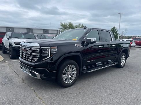 Used 2026 GMC Sierra 1500 Denali w/ Technology Package AWD/4WD image 3