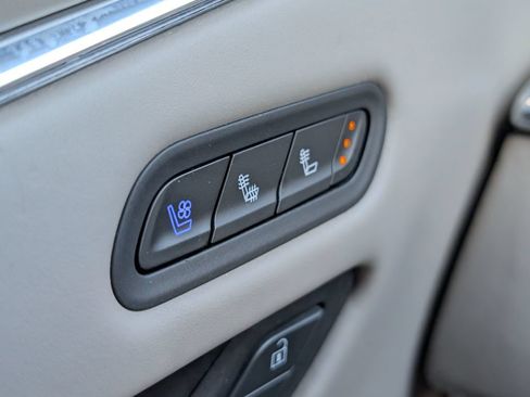 Used 2021 Cadillac Escalade Sport Platinum RWD image 12