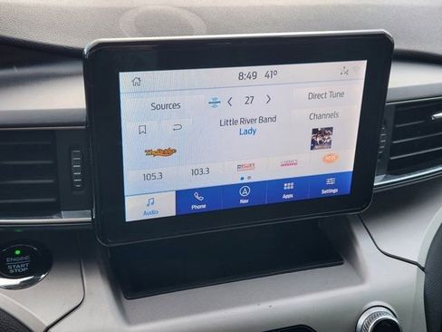 Used 2021 Ford Explorer XLT w/ Equipment Group 202A image 5